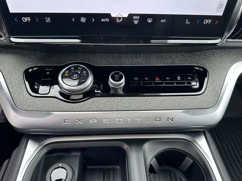 New 2026 Ford Expedition Tremor AWD/4WD image 17