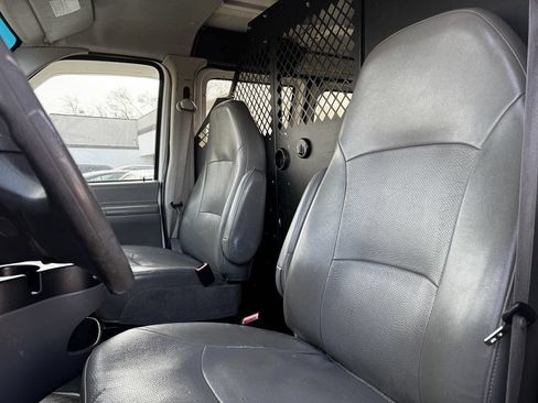 Used 2008 Ford E-250 and Econoline 250 RWD image 13