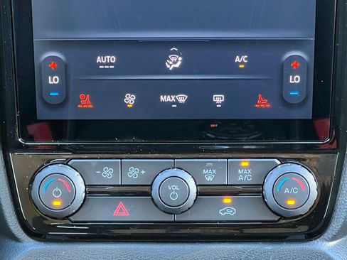 New 2025 Ford Ranger Lariat w/ FX4 Off-Road Package image 24