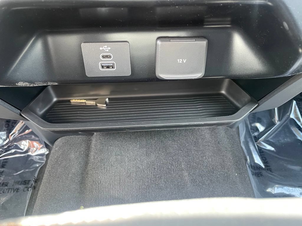 New 2026 Ford F350 Lariat AWD/4WD image 16