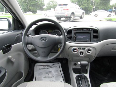 Used 2008 Hyundai Accent GLS FWD image 20