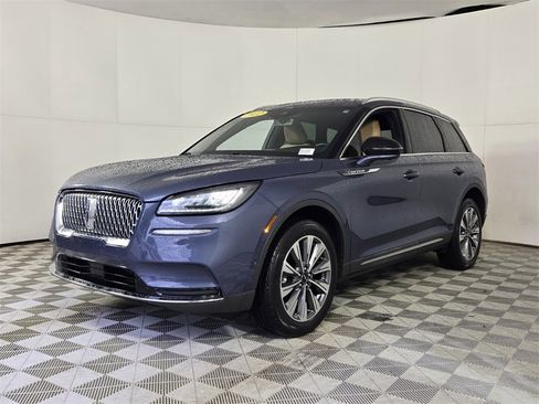 Used 2022 Lincoln Corsair Reserve image 4