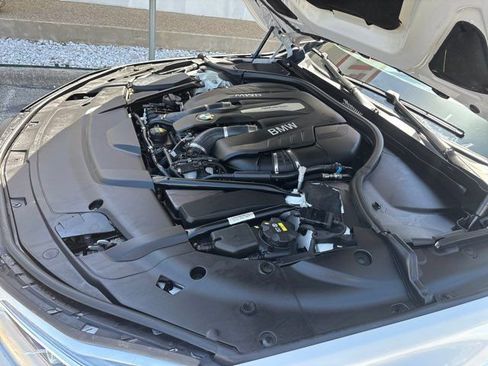 Used 2018 BMW 750i image 69
