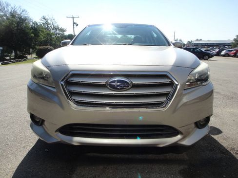 Used 2015 Subaru Legacy 2.5i Limited AWD/4WD image 2