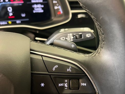 Used 2023 Audi Q7 3.0T Premium w/ Convenience Package image 26