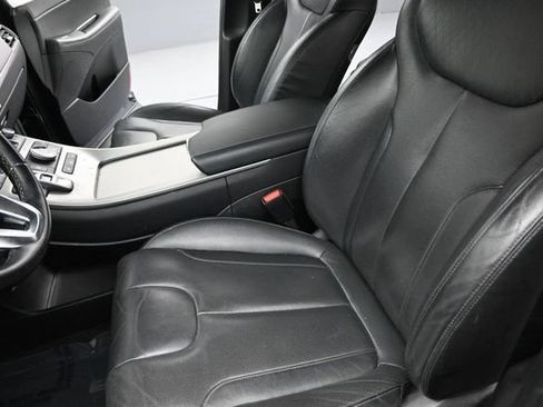 Used 2022 Hyundai Palisade SEL w/ Premium Package FWD image 15