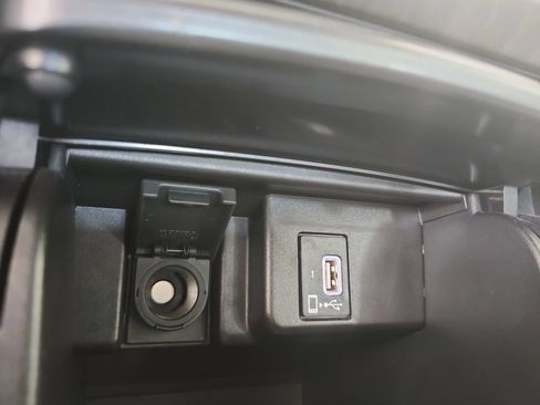 Used 2019 Honda Accord Touring image 29