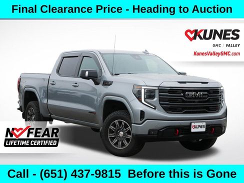 Used 2024 GMC Sierra 1500 AT4 w/ Technology Package AWD/4WD image 1