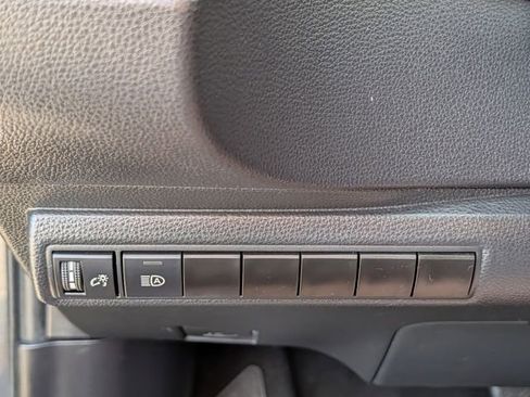 Used 2023 Toyota Corolla LE FWD image 22