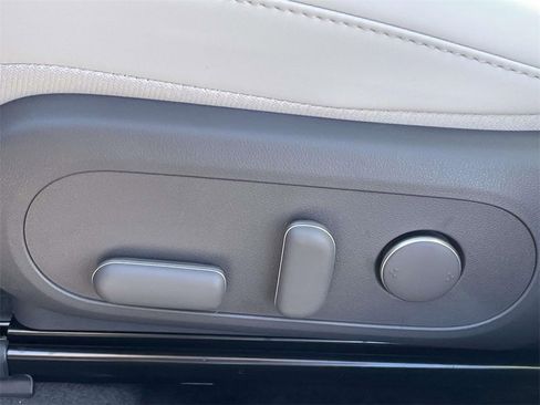 New 2026 Hyundai Kona SEL Premium image 16