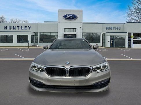 Used 2017 BMW 530i xDrive 530i xDrive w/ Premium Package image 3