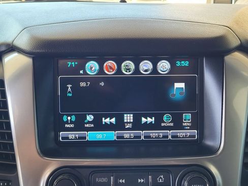 Used 2018 Chevrolet Tahoe Premier AWD/4WD image 10