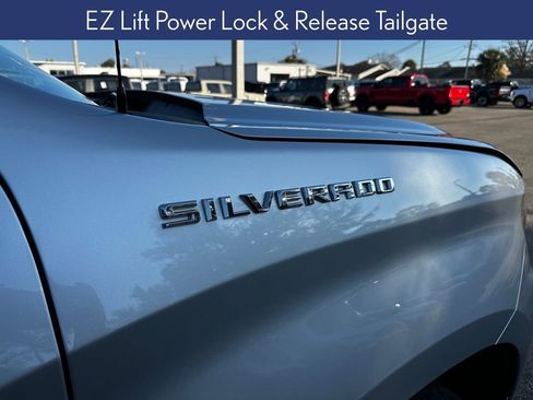 Used 2022 Chevrolet Silverado 1500 Custom image 16