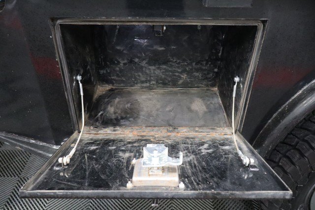 Used 2021 RAM 3500 Tradesman w/ Chrome Appearance Group AWD/4WD image 16