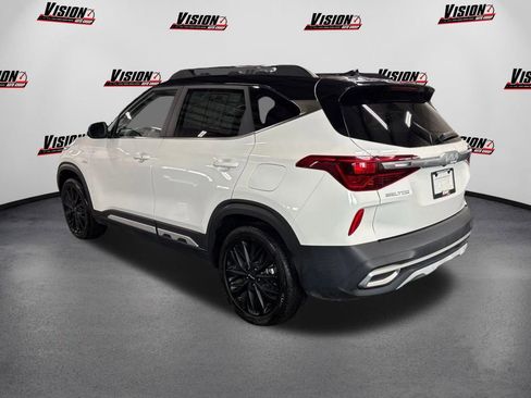 Used 2023 Kia Seltos Nightfall Edition image 7