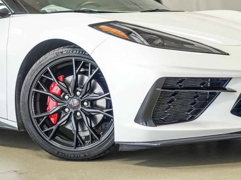 Used 2023 Chevrolet Corvette Stingray Preferred Cpe w/ Battery Protection Package RWD image 4