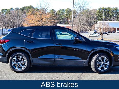 Used 2024 Chevrolet Blazer LT image 9