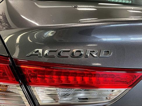 Used 2018 Honda Accord EX-L image 7