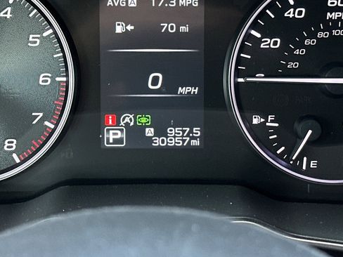 Used 2023 Subaru Outback Limited AWD/4WD image 25