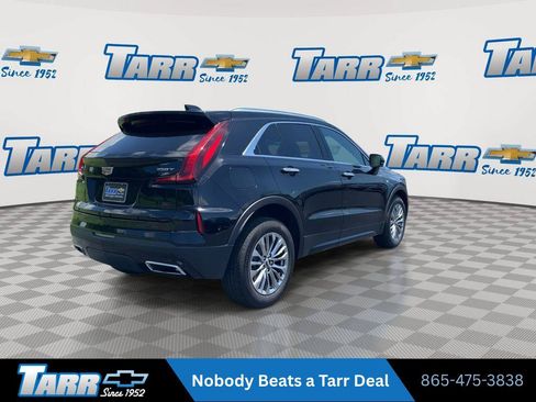 Used 2025 Cadillac XT4 Premium Luxury FWD image 8