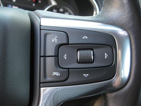 Used 2019 Chevrolet Blazer LT FWD image 17