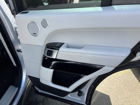 Used 2016 Land Rover Range Rover HSE AWD/4WD image 32