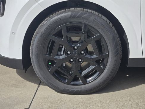 New 2026 Kia Carnival SX Prestige image 8