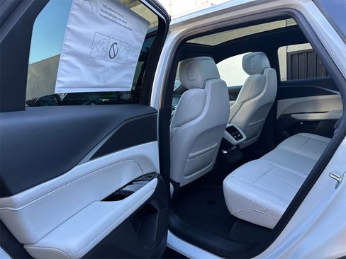 New 2026 Cadillac Lyriq Sport image 16