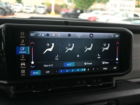 Used 2024 Jeep Wrangler Unlimited Sport AWD/4WD image 27