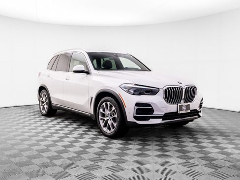 Used 2022 BMW X5 xDrive40i w/ Premium Package AWD/4WD image 9