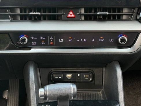 Used 2023 Kia Sportage EX FWD image 22