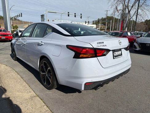 Used 2024 Nissan Altima 2.5 SR image 5