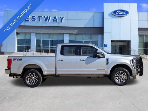 Used 2019 Ford F250 Lariat w/ Lariat Ultimate Package image 3