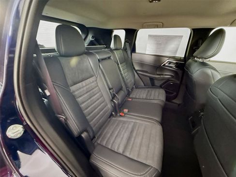 New 2026 Mitsubishi Outlander SE FWD image 16