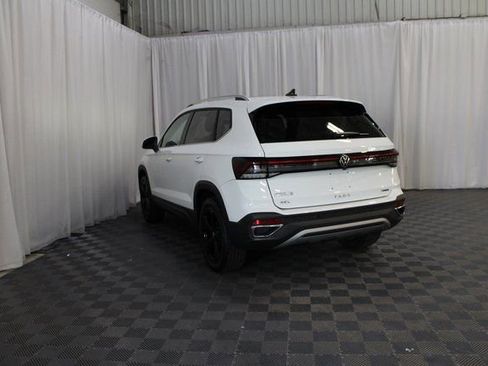 New 2025 Volkswagen Taos SEL AWD/4WD image 24