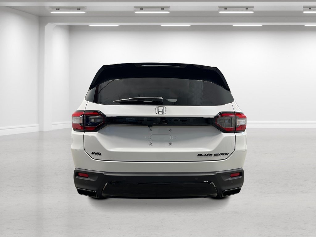 New 2026 Honda Pilot Black Edition image 4