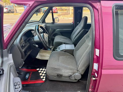 Used 1993 Ford F150 XL image 4