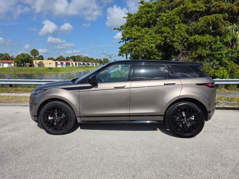Used 2020 Land Rover Range Rover Evoque R-Dynamic S AWD/4WD image 7