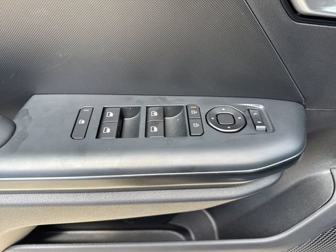 New 2026 Kia K4 FWD image 22
