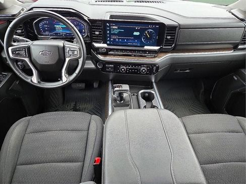 Used 2023 Chevrolet Silverado 1500 LT Trail Boss w/ Convenience Package II image 13