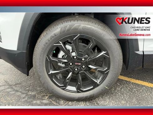 New 2026 GMC Terrain Elevation w/ Elevation Premium Package AWD/4WD image 13
