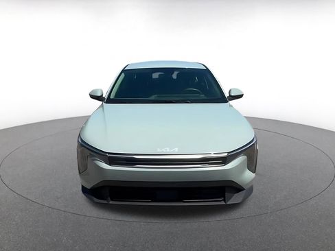Used 2025 Kia K4 LXS image 4