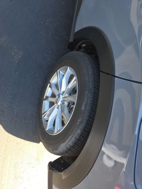 Used 2025 Honda CR-V EX image 5