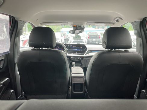Certified 2025 Chevrolet Trax LT FWD image 6