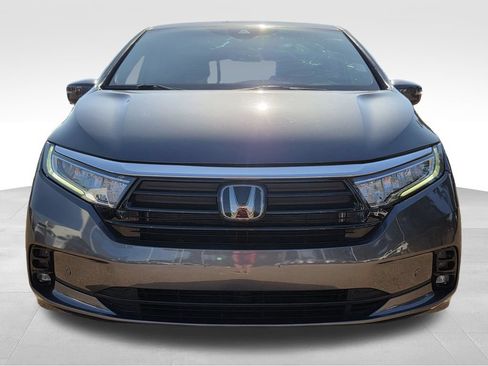 Used 2022 Honda Odyssey Touring image 3