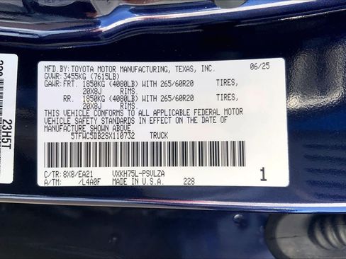 Used 2025 Toyota Tundra Limited image 37