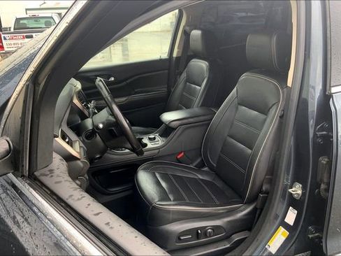 Used 2020 GMC Acadia Denali AWD/4WD image 24