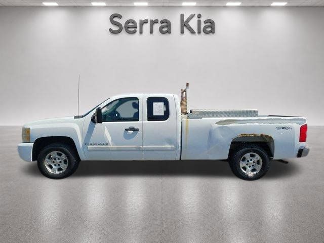 Used 2008 Chevrolet Silverado 1500 LT w/ Power Pack Plus AWD/4WD image 2