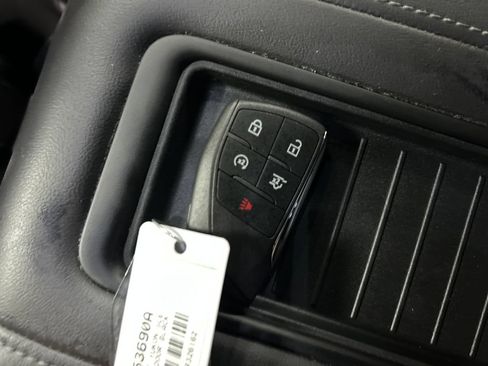 Used 2022 GMC Yukon SLE AWD/4WD image 21
