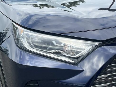 Used 2021 Toyota RAV4 XSE w/ XSE Grade Weather Package AWD/4WD image 9